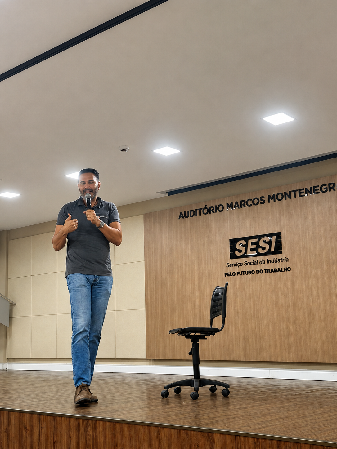 Daniel palestrando